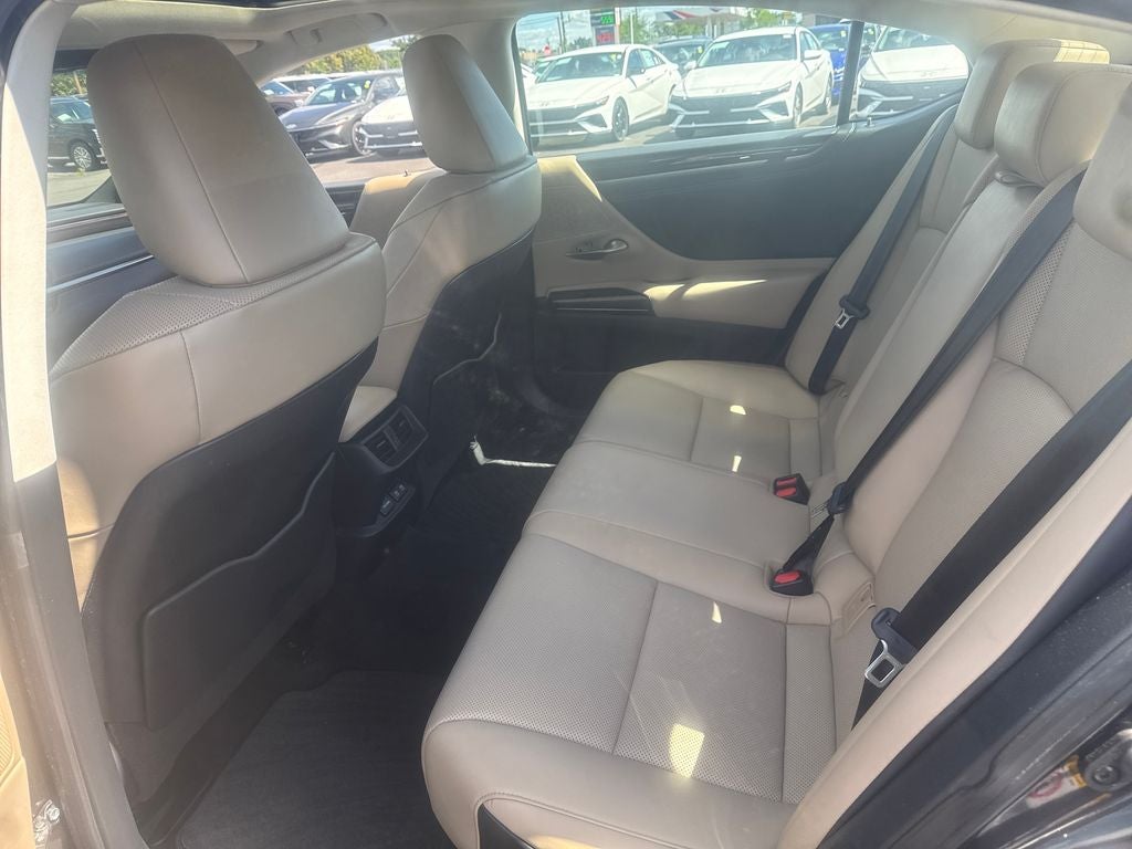 2019 Lexus ES 350