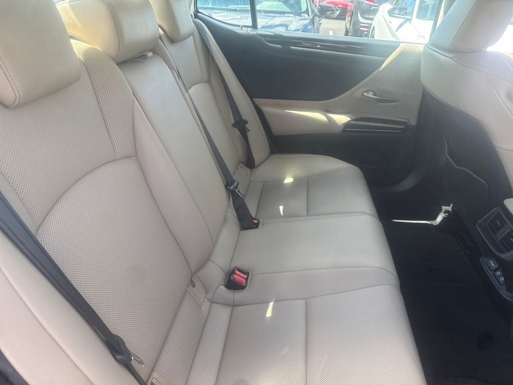 2019 Lexus ES 350