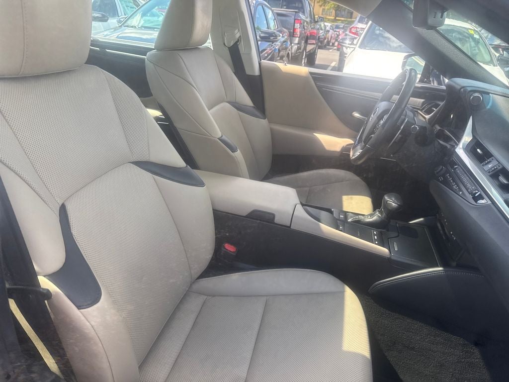 2019 Lexus ES 350