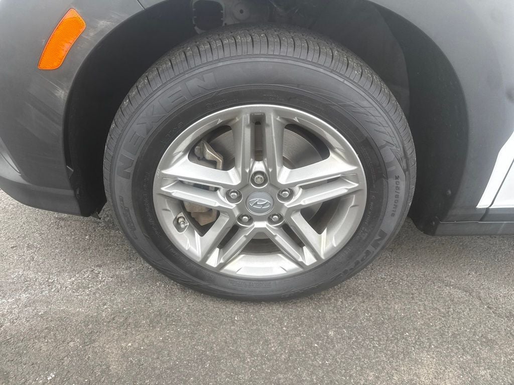 2023 Hyundai Kona SE