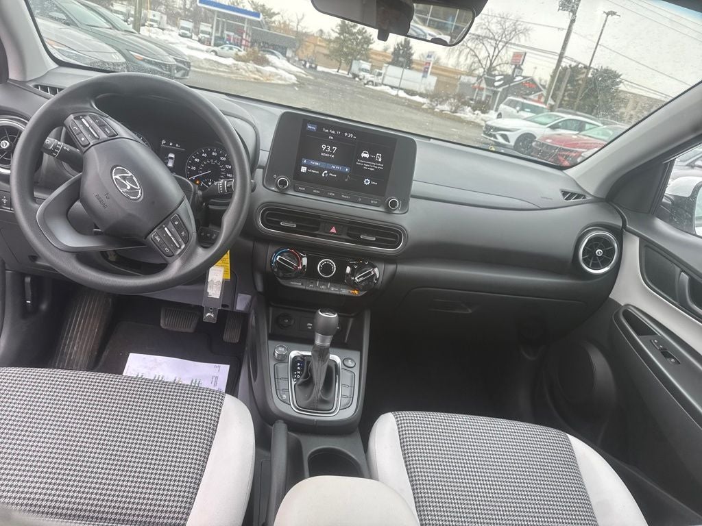 2023 Hyundai Kona SE