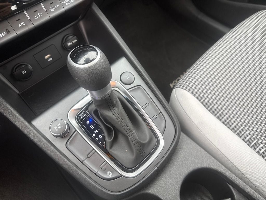 2023 Hyundai Kona SE