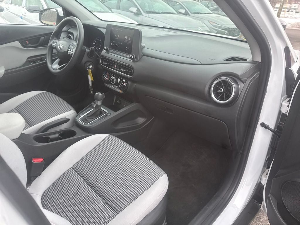 2023 Hyundai Kona SE