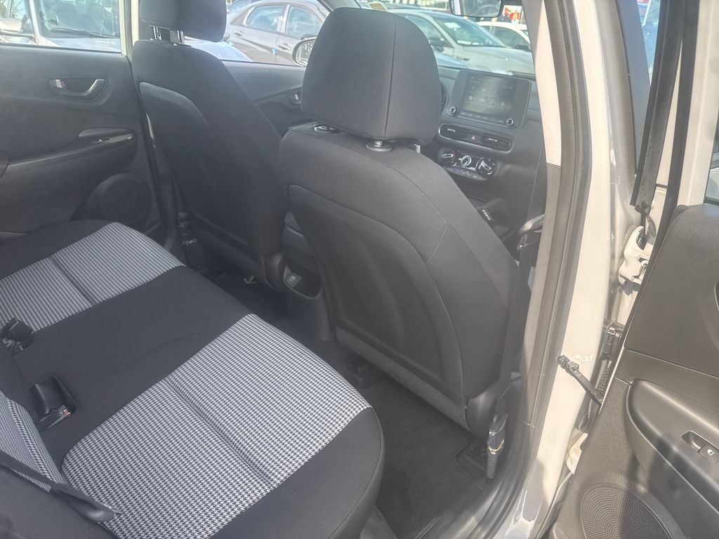 2023 Hyundai Kona SE