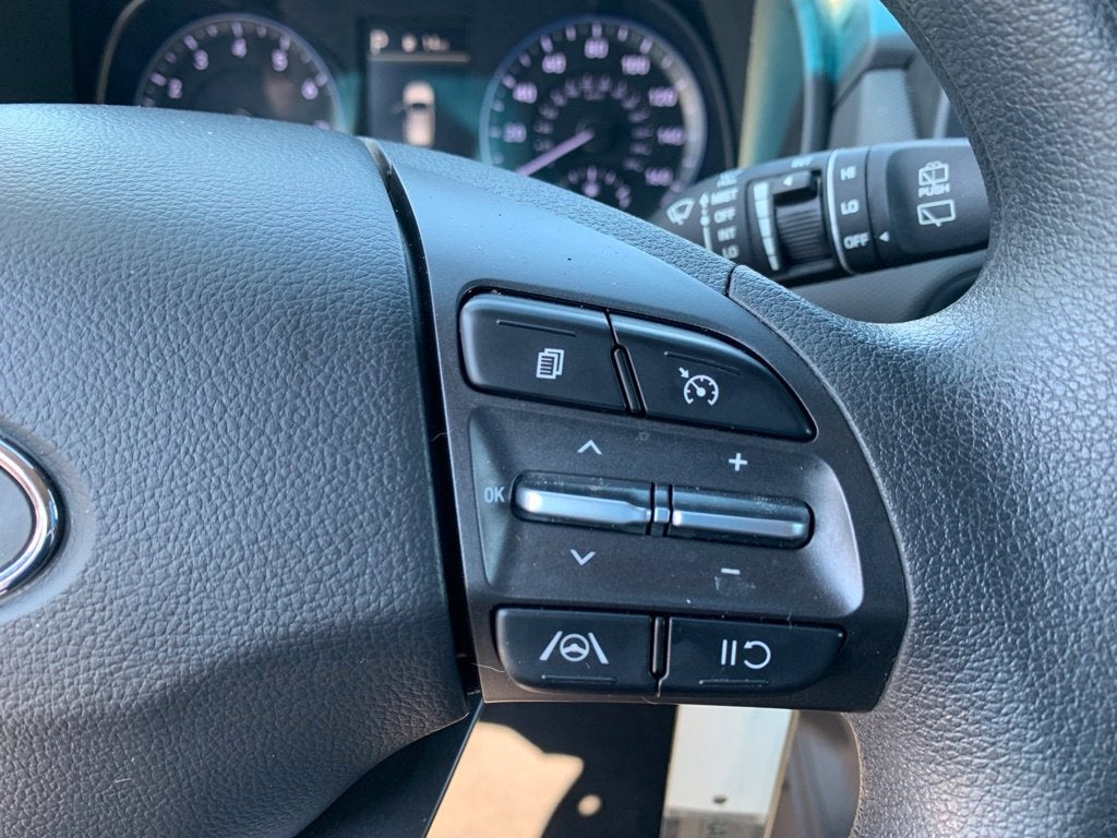 2023 Hyundai Kona SE
