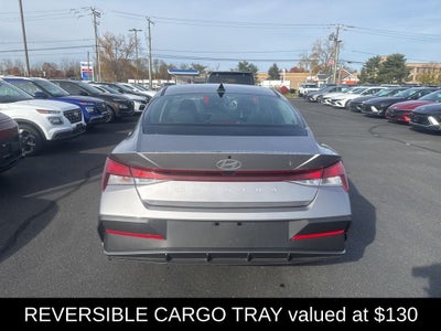 2025 Hyundai Elantra SE