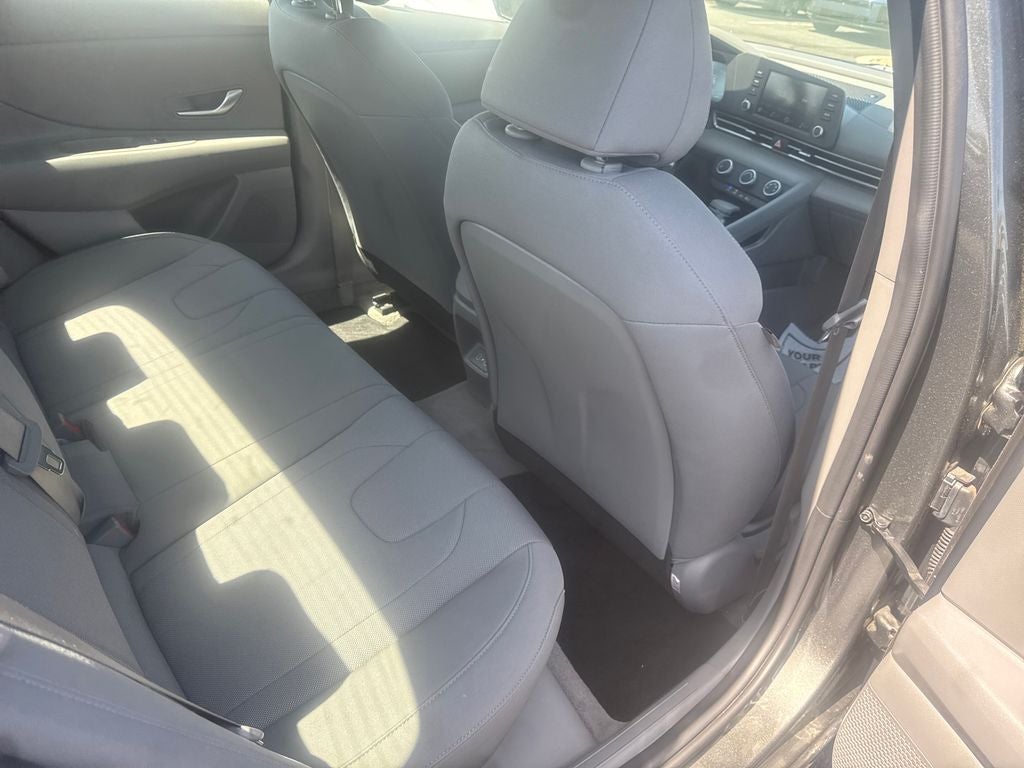 2024 Hyundai Elantra SE