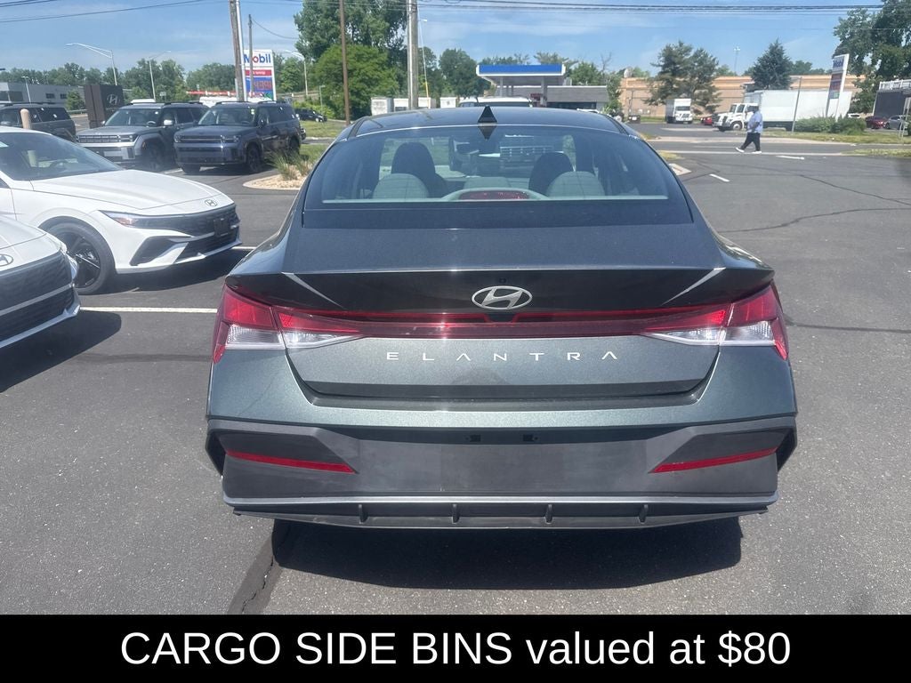 2024 Hyundai Elantra SE