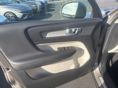 2021 Volvo XC40 T5 Inscription