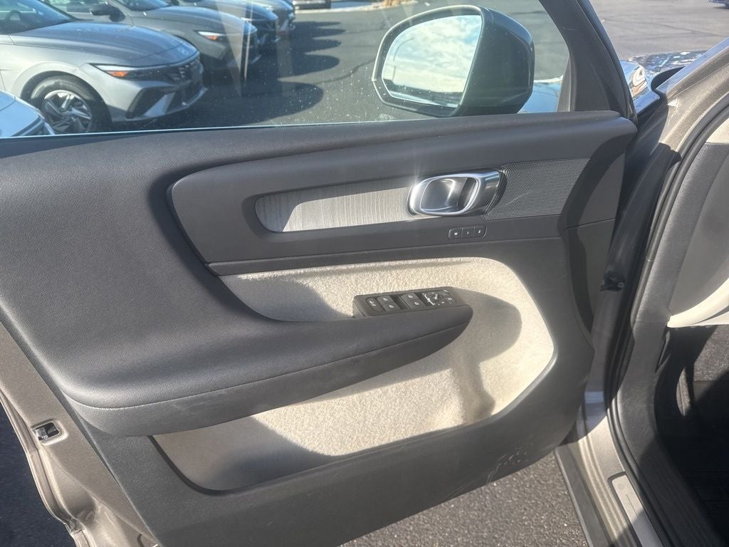 2021 Volvo XC40 T5 Inscription