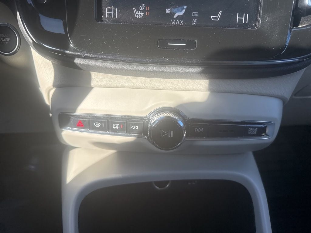 2021 Volvo XC40 T5 Inscription