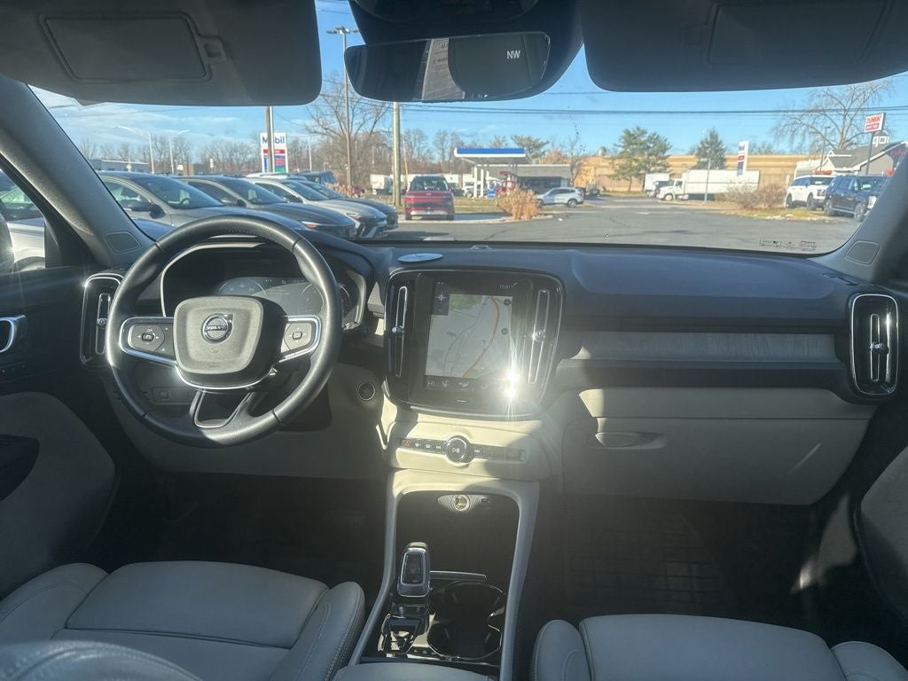 2021 Volvo XC40 T5 Inscription