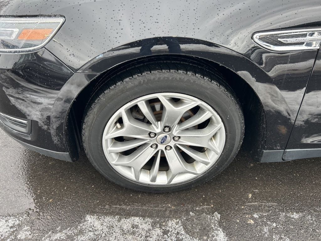 2019 Ford Taurus Limited
