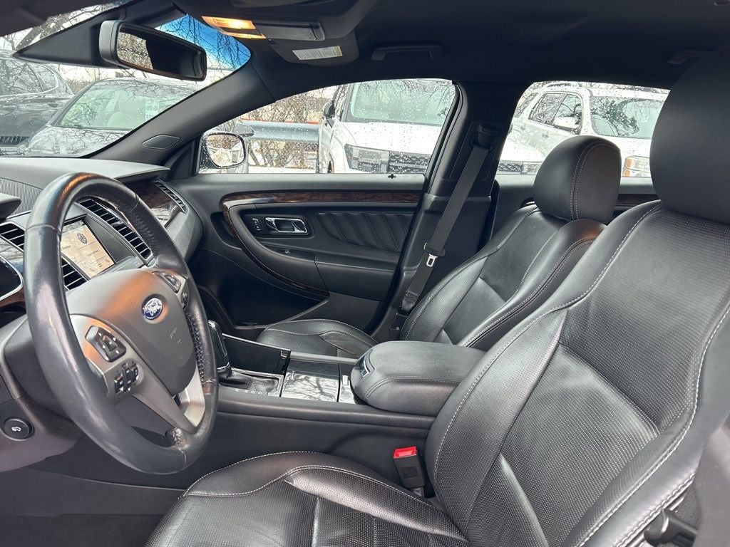 2019 Ford Taurus Limited