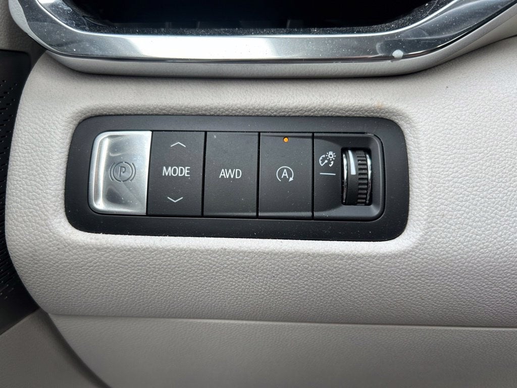 2024 GMC Acadia Denali