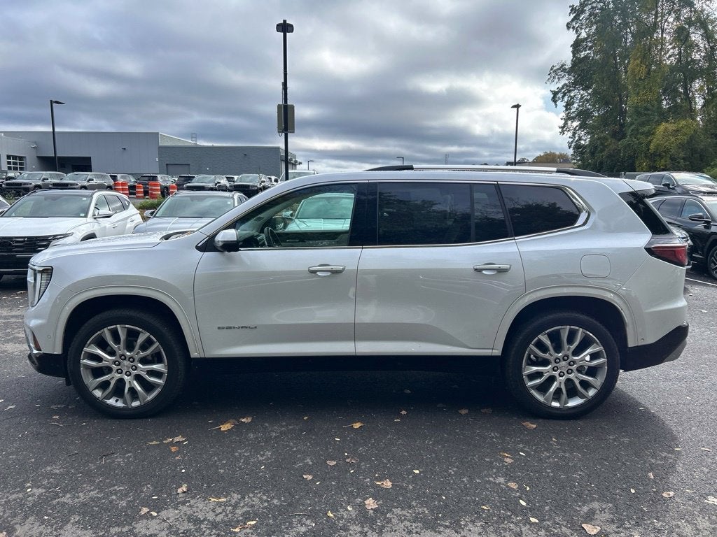 2024 GMC Acadia Denali