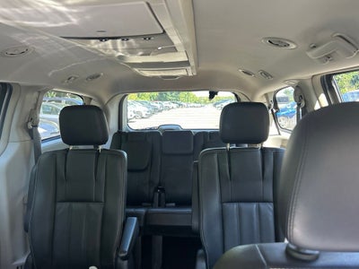 2013 Chrysler Town & Country Touring