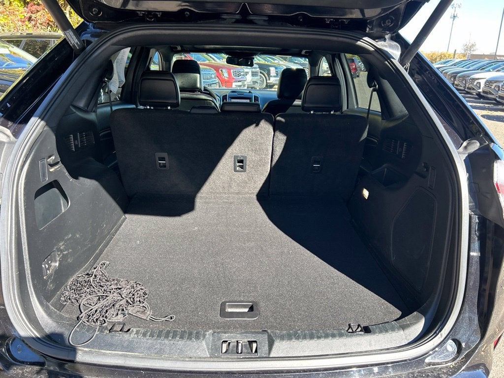 2020 Ford Edge Titanium