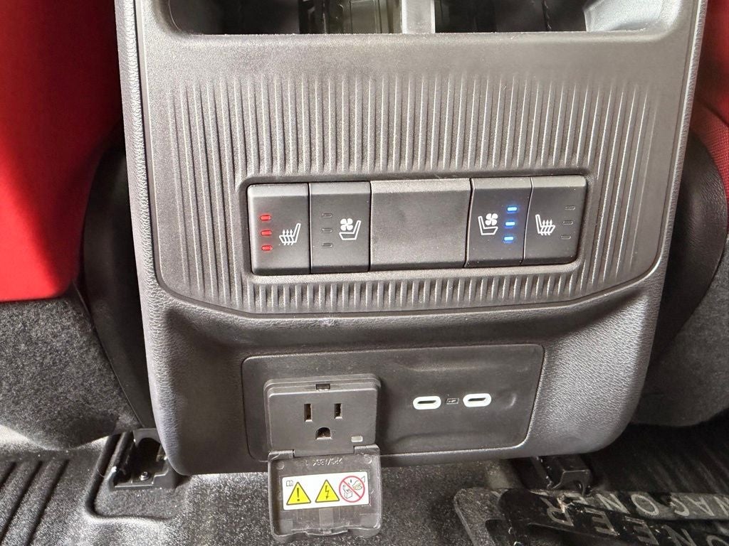 2025 Jeep Wagoneer S Launch Edition