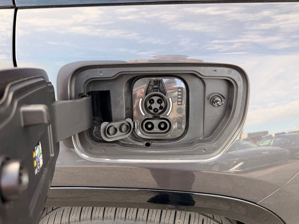 2025 Jeep Wagoneer S Launch Edition