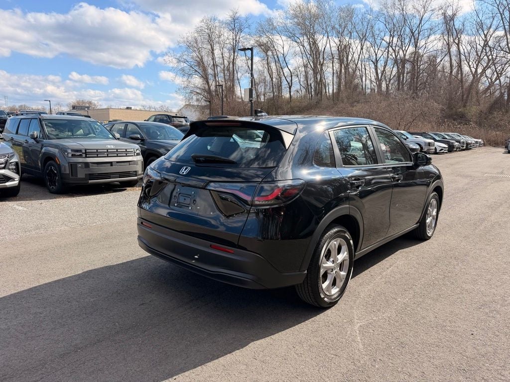 2025 Honda HR-V LX
