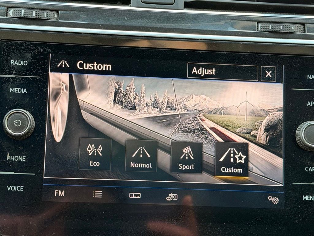 2020 Volkswagen Tiguan 2.0T SEL 4Motion