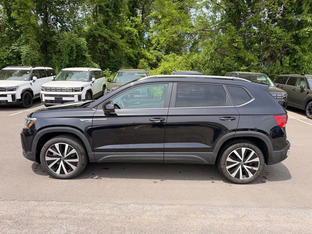 2024 Volkswagen Taos 1.5T SE
