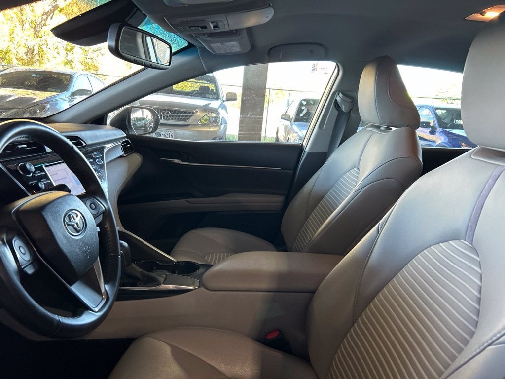 2019 Toyota Camry SE