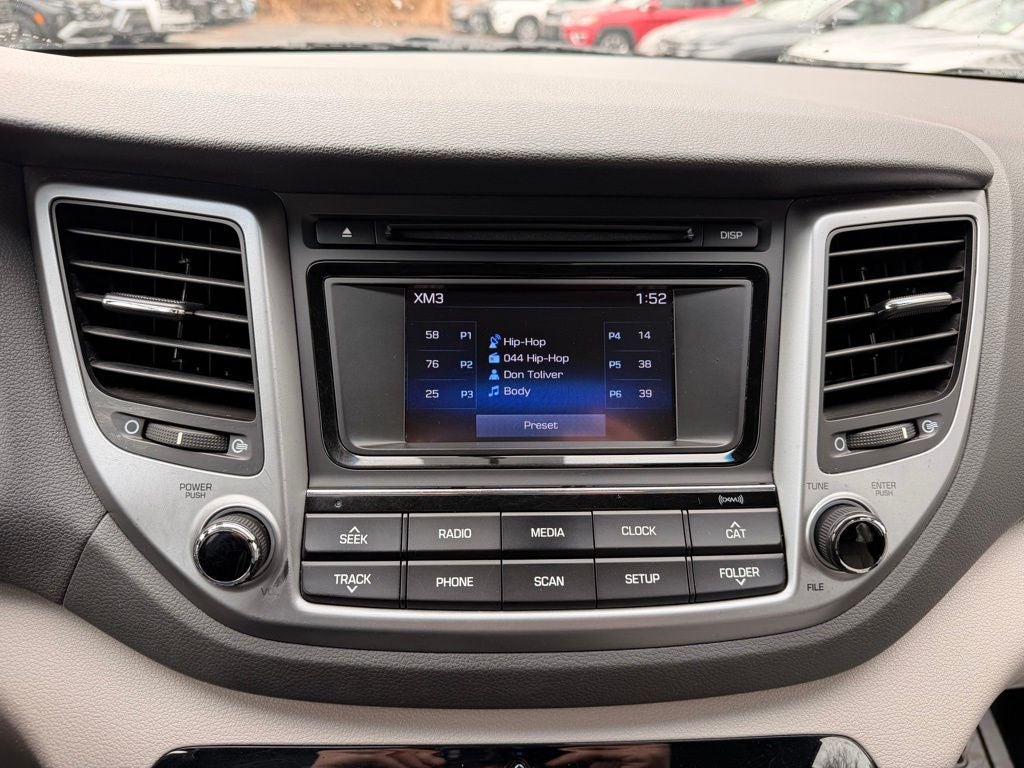 2016 Hyundai Tucson SE