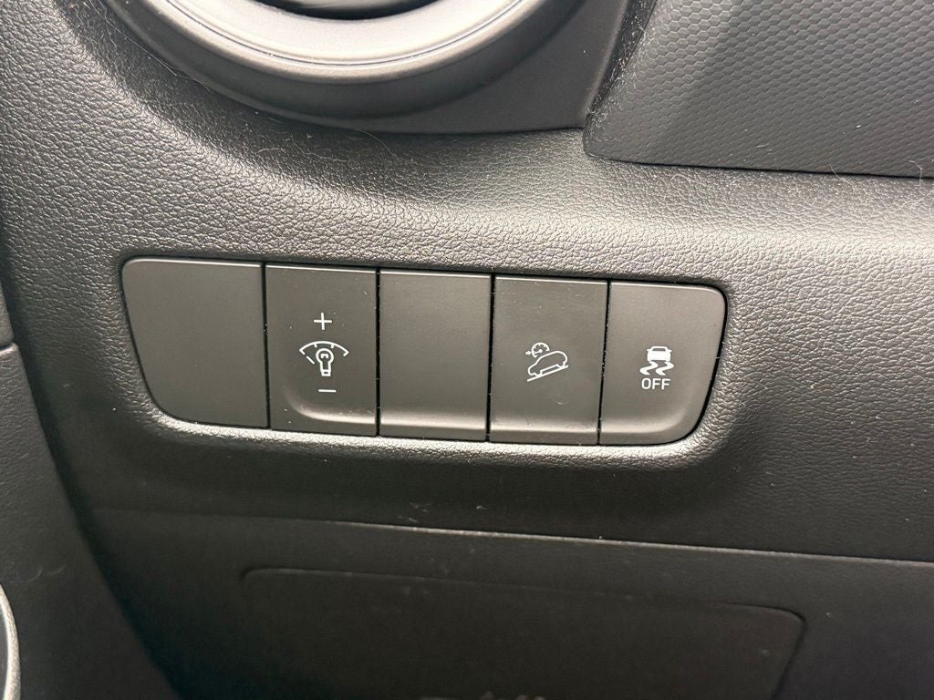 2023 Hyundai Kona SE