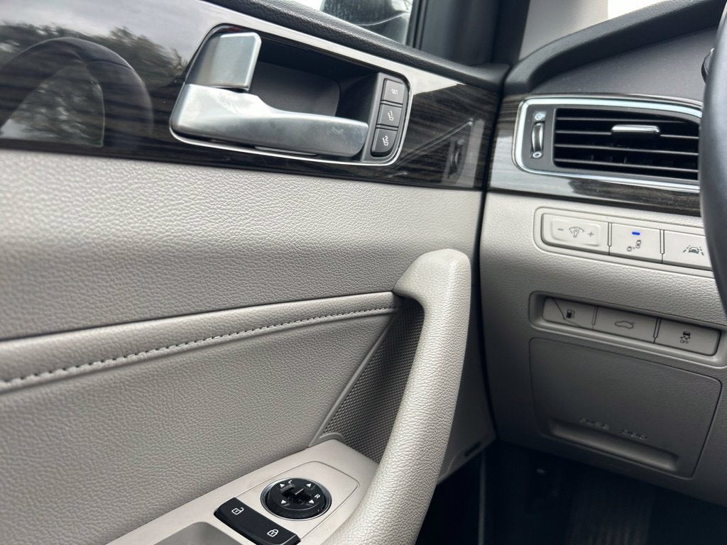 2017 Hyundai Sonata Hybrid Limited