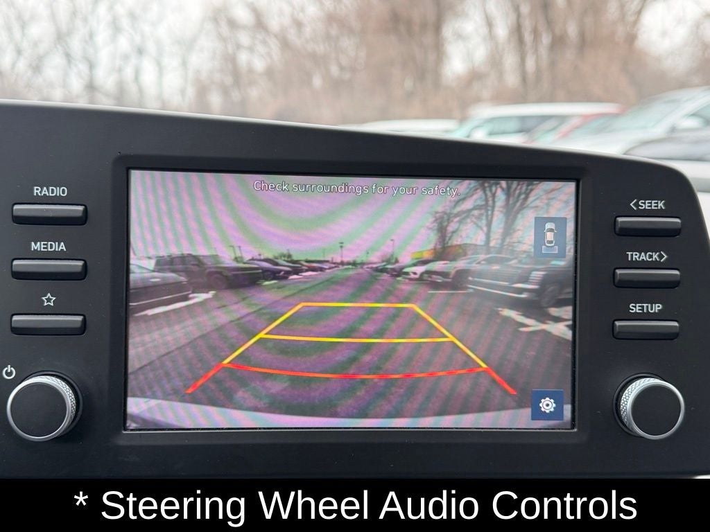 2023 Hyundai Elantra SE