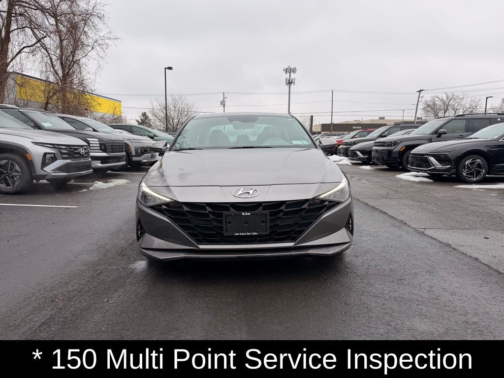 2023 Hyundai Elantra SE