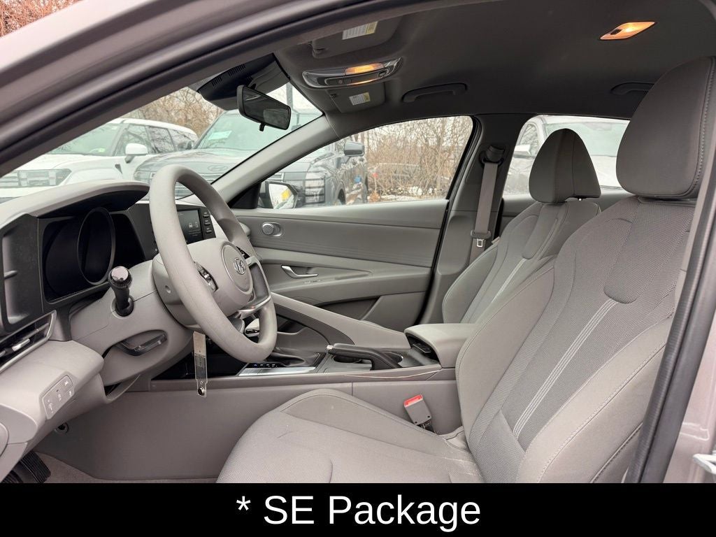 2023 Hyundai Elantra SE