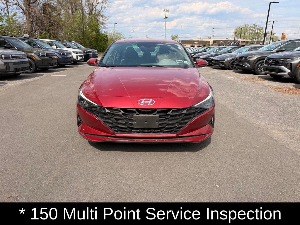2023 Hyundai Elantra SE