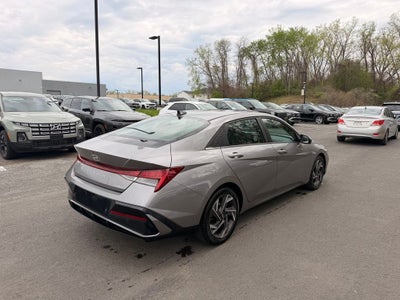 2024 Hyundai Elantra Limited