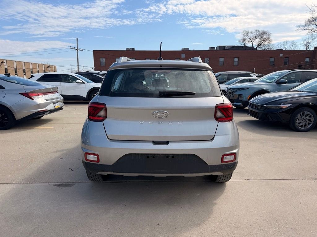 2023 Hyundai Venue SEL