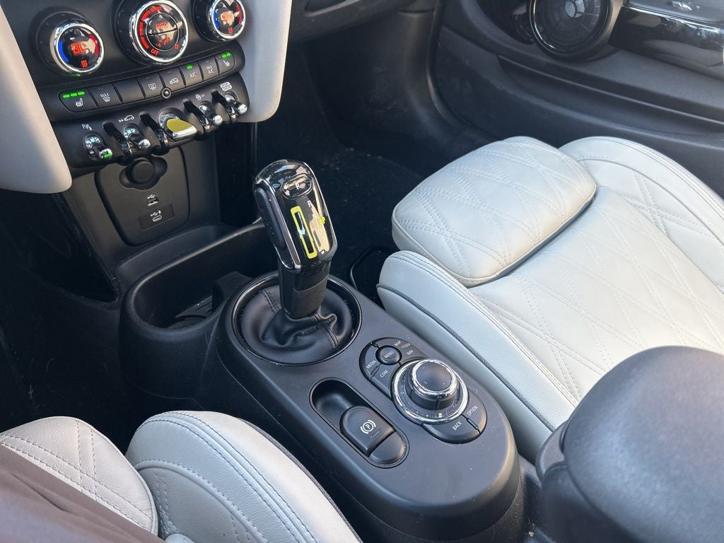 2022 MINI Cooper SE Electric Iconic