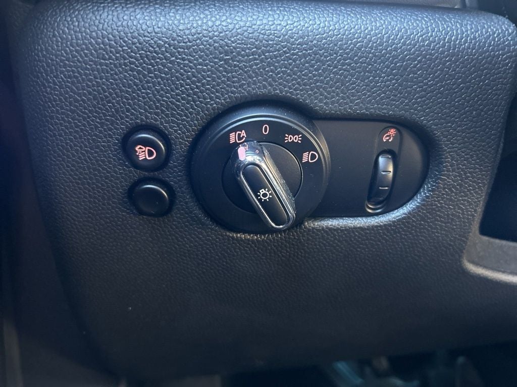 2022 MINI Cooper SE Electric Iconic