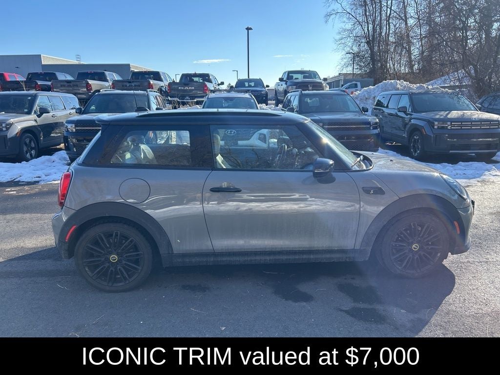 2022 MINI Cooper SE Electric Iconic