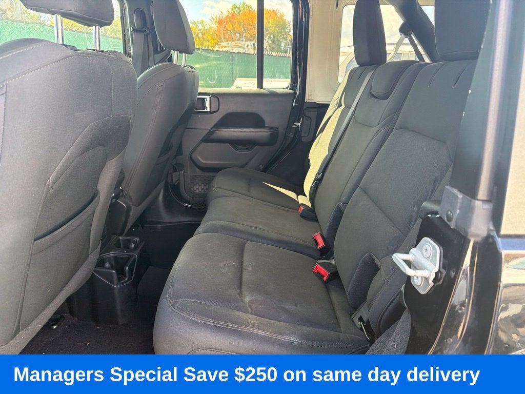 2020 Jeep Wrangler Unlimited Sahara