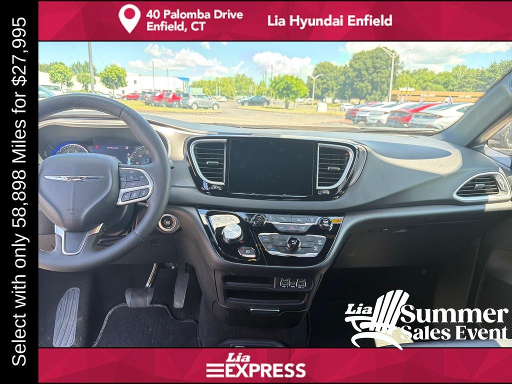 2025 Chrysler Pacifica Select