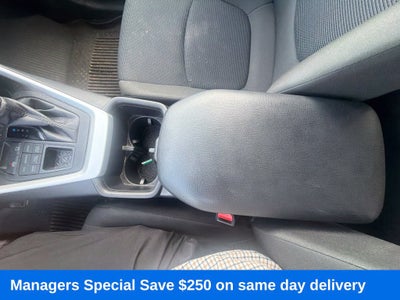 2024 Toyota RAV4 LE