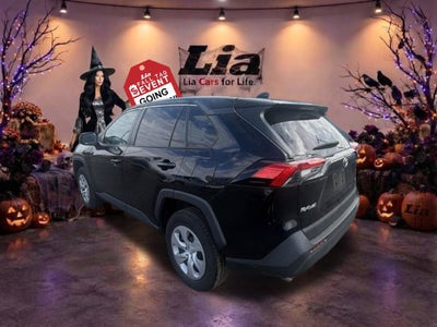2024 Toyota RAV4 LE