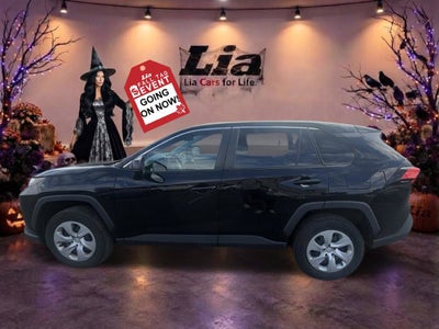 2024 Toyota RAV4 LE