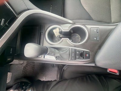 2024 Toyota Camry Hybrid LE