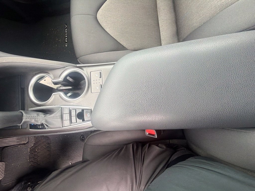 2024 Toyota Camry Hybrid LE