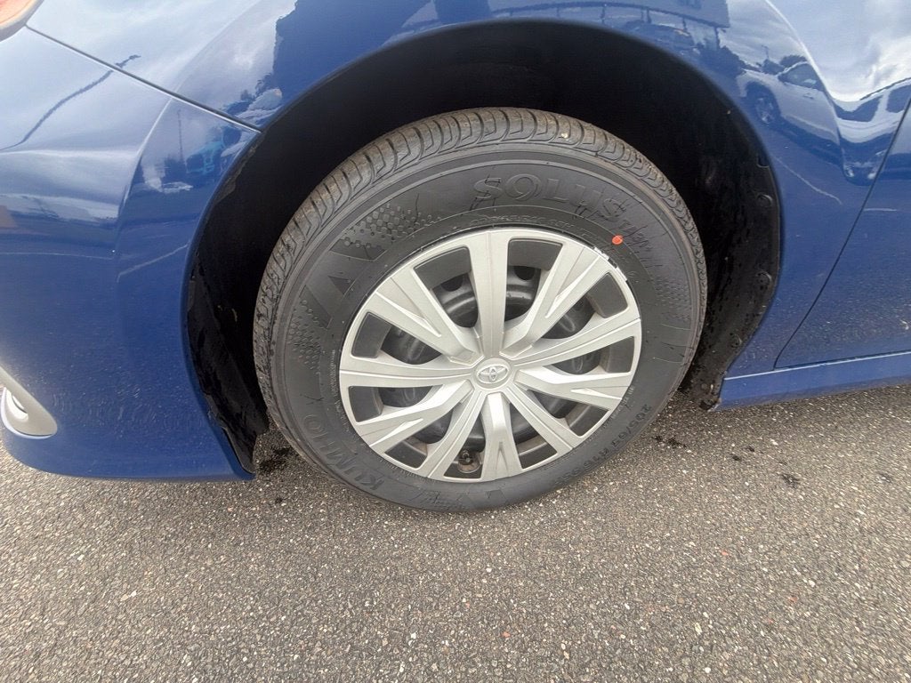2024 Toyota Camry Hybrid LE