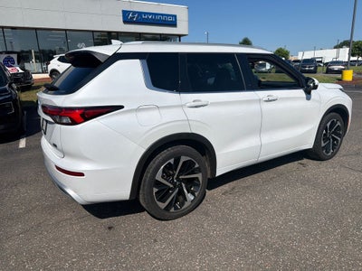 2022 Mitsubishi Outlander SEL