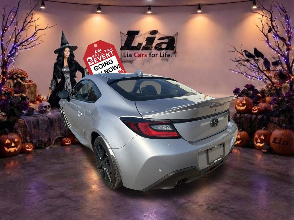 2024 Toyota GR86 Premium